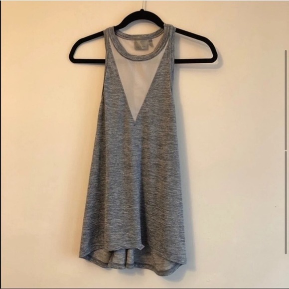 Athleta Workout Top - Picture 4 of 6